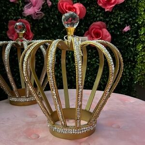 🩷🍒Royal crown glam room decor
